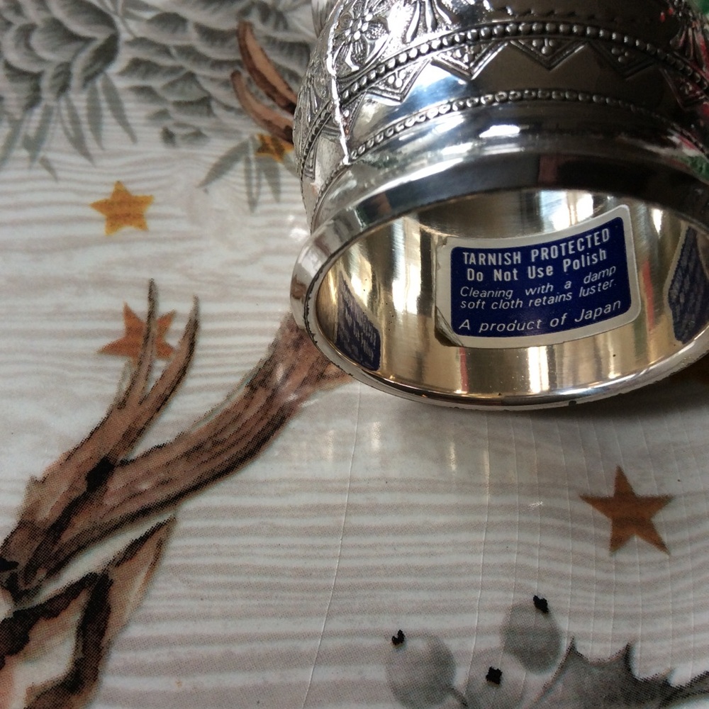 International Silver Company: Eight Napkin Rings - Picture 6 of 16